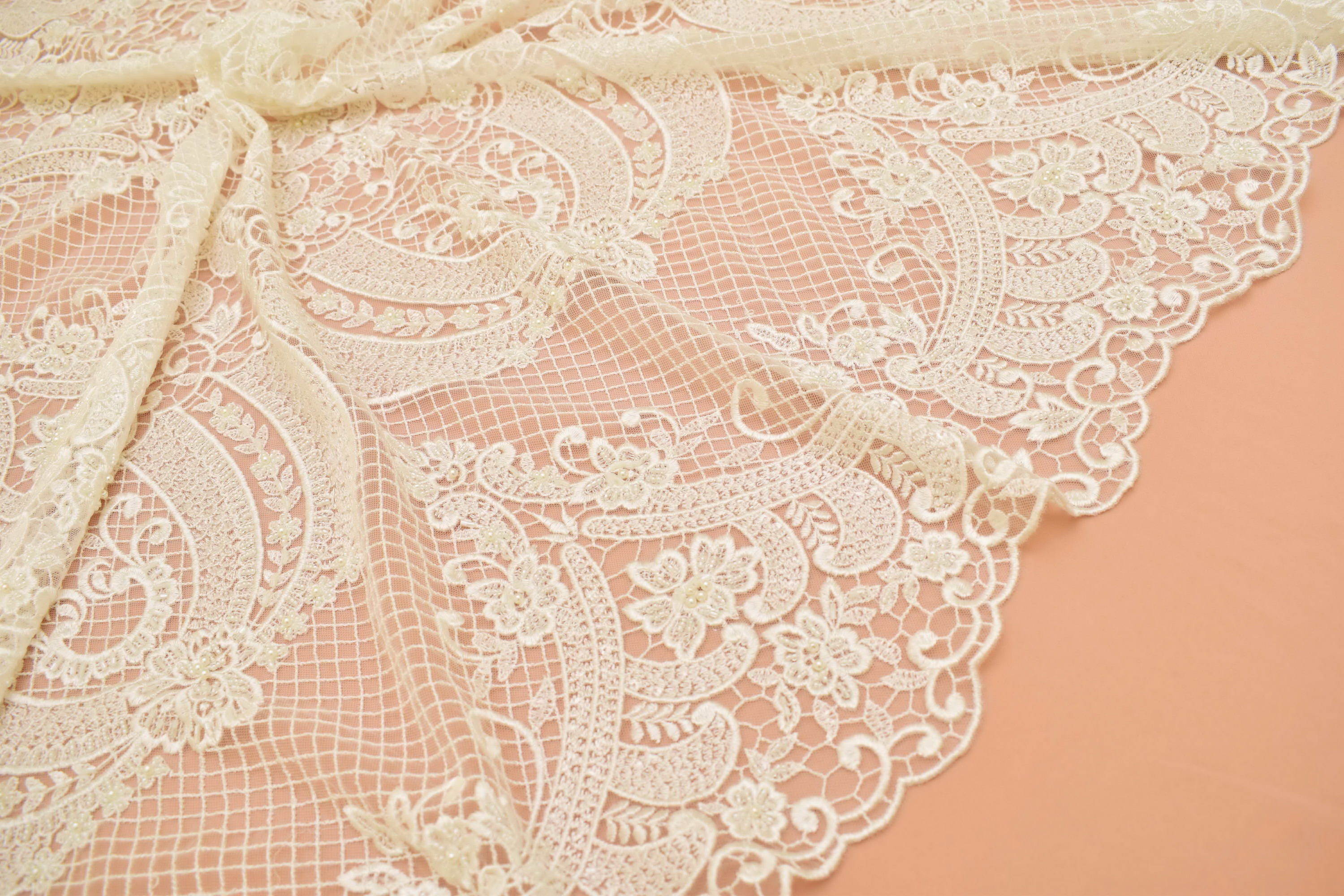 Sale: Guipure &laquo;26855&raquo