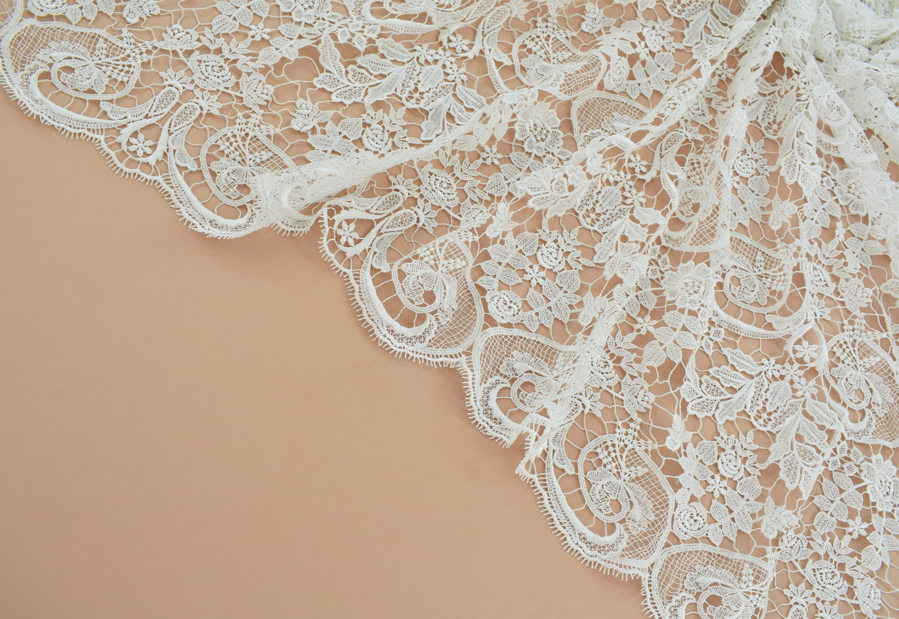 Sale: Guipure &laquo;8327-1&raquo