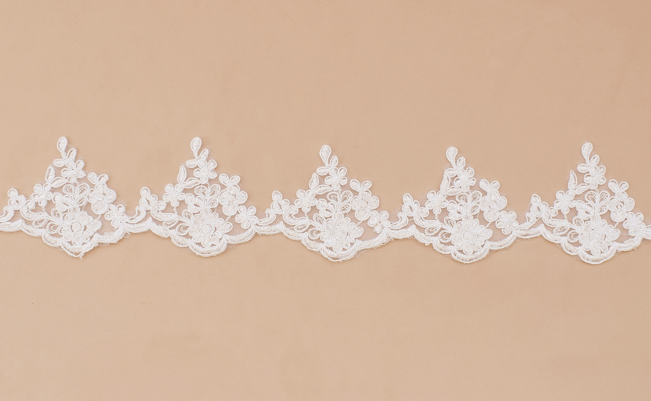 Lace &laquo;48062&raquo;