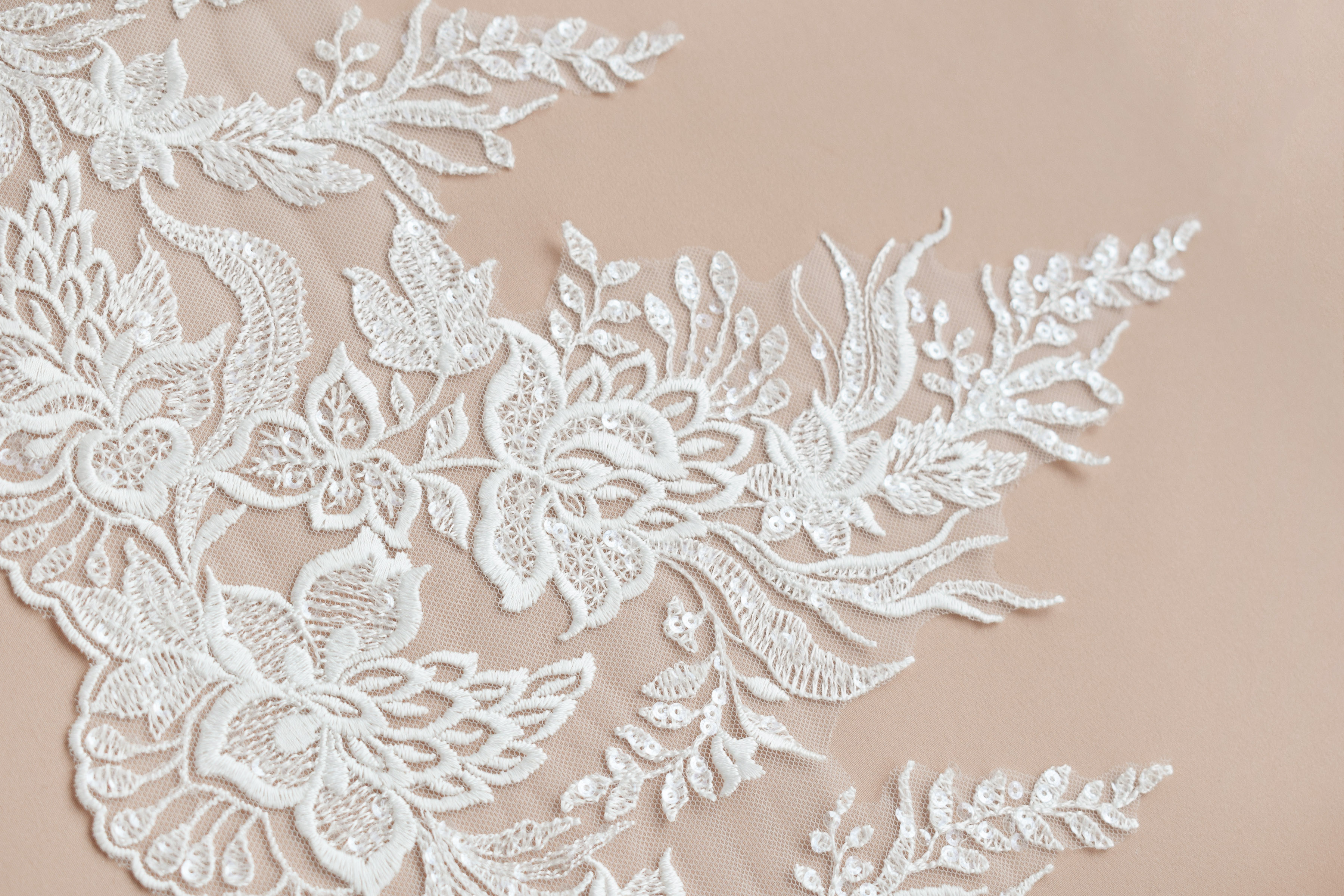 Lace &laquo;80130&raquo;
