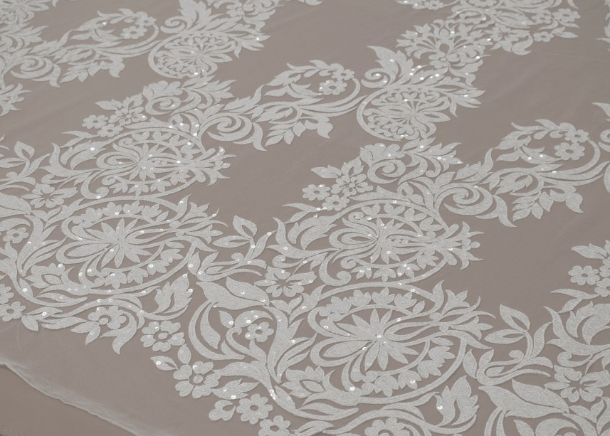 Sale: Guipure &laquo;13015&raquo;