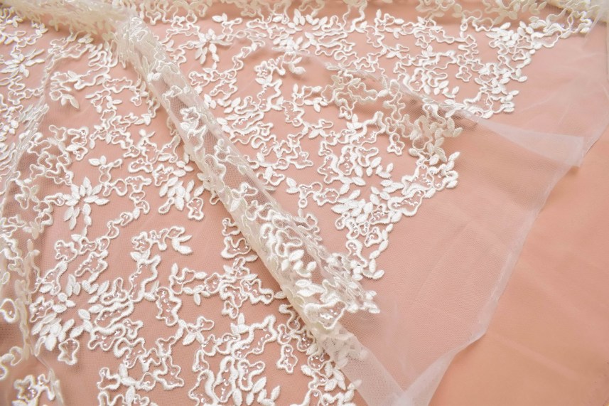 Sale: Guipure &laquo;27678&raquo