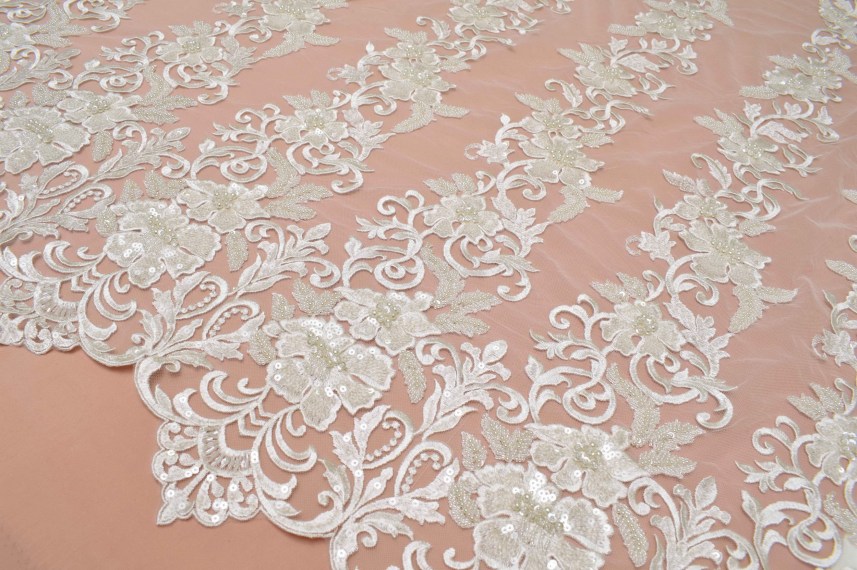 Sale: Guipure &laquo;28613&raquo
