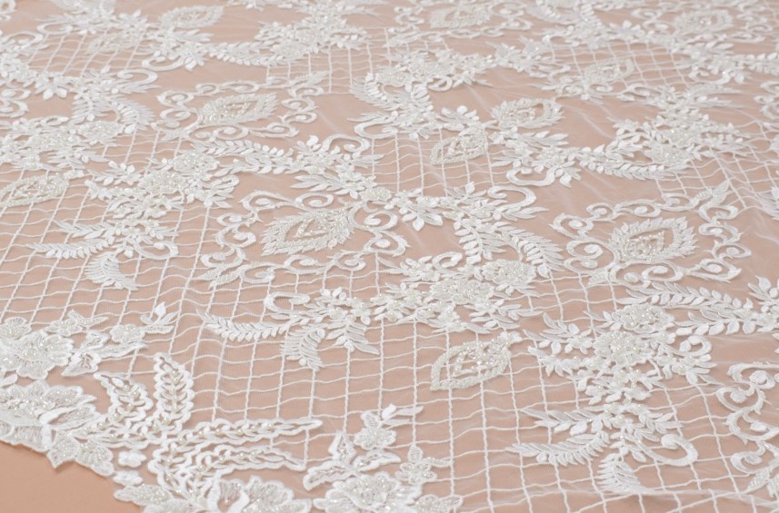 Sale: Guipure &laquo;12407&raquo;