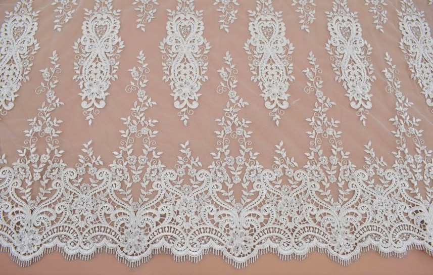 Sale: Guipure &laquo;8752&raquo