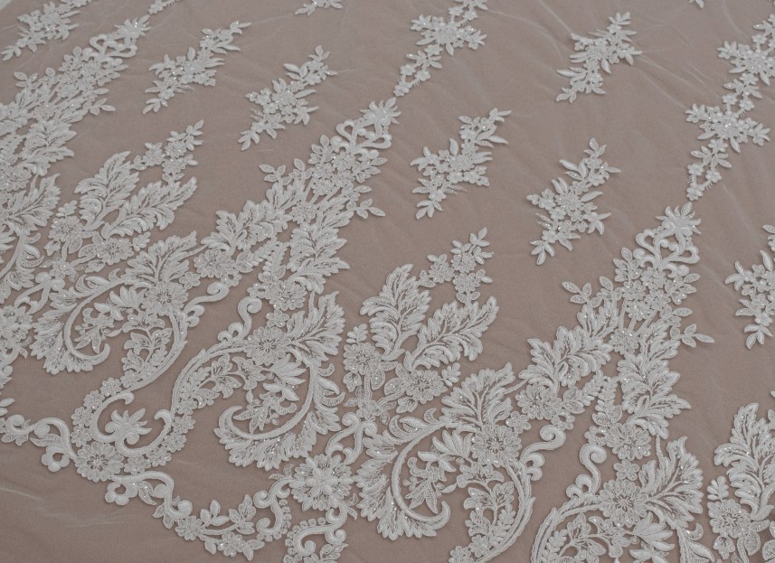 Sale: Guipure &laquo;58122&raquo;