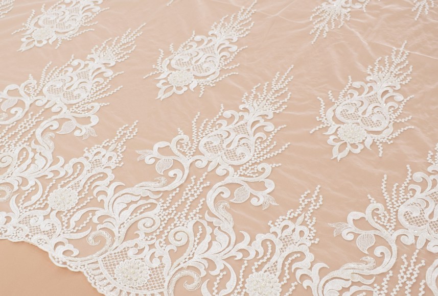 Sale: Guipure &laquo;25230&raquo;