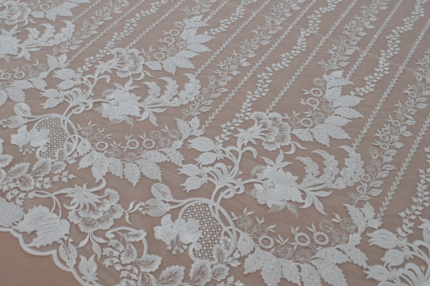 Guipure: With sequins &laquo;91136&raquo